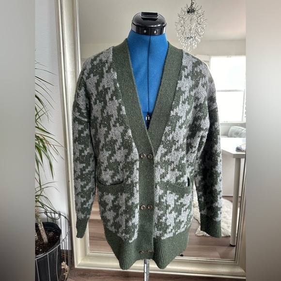 Madewell Allston Houndstooth Double-button Wool Blend Oversized Cardigan Sweater - Picture 3 of 13